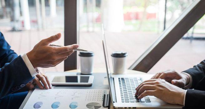 Skellerup Holdings Slips: Is This NZ Industrial Stock Losing Steam?