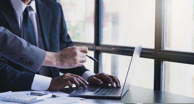 Infratil (IFT) Slips as Infrastructure Investors Watch Valuation and Growth Outlook