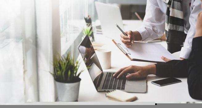 Bremworth (NZX:BRW) Lowers Capital Return Estimate as Regulatory Review Continues