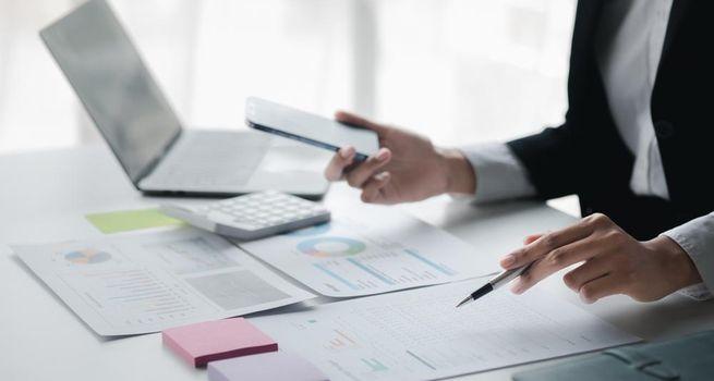 Why Did Henderson Far East Income Issue New Shares at a Premium to NAV in June 2026?