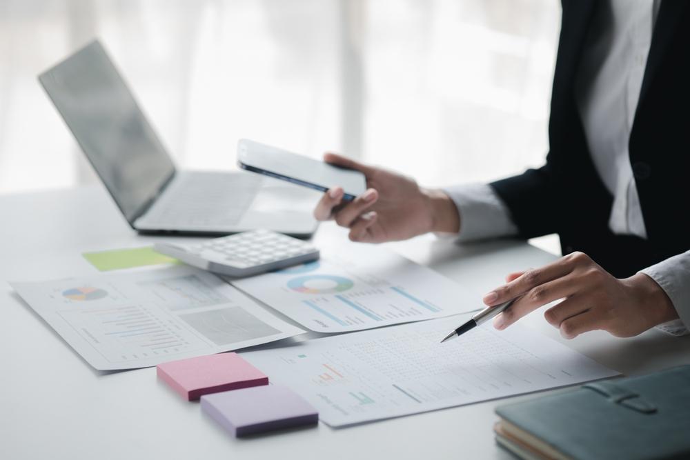 Why Did Henderson Far East Income Issue New Shares at a Premium to NAV in June 2026?
