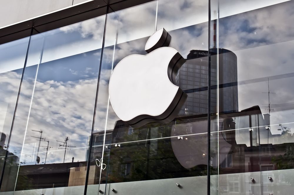 Consider Investing in This NASDAQ-Listed Technology Major - AAPL